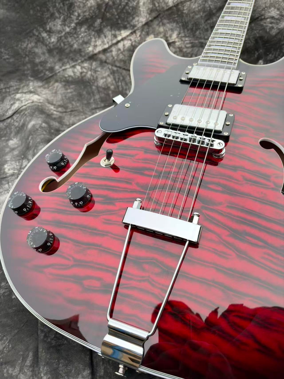 Left-Handed Semi-Hollow Body Electric Guitar I656123