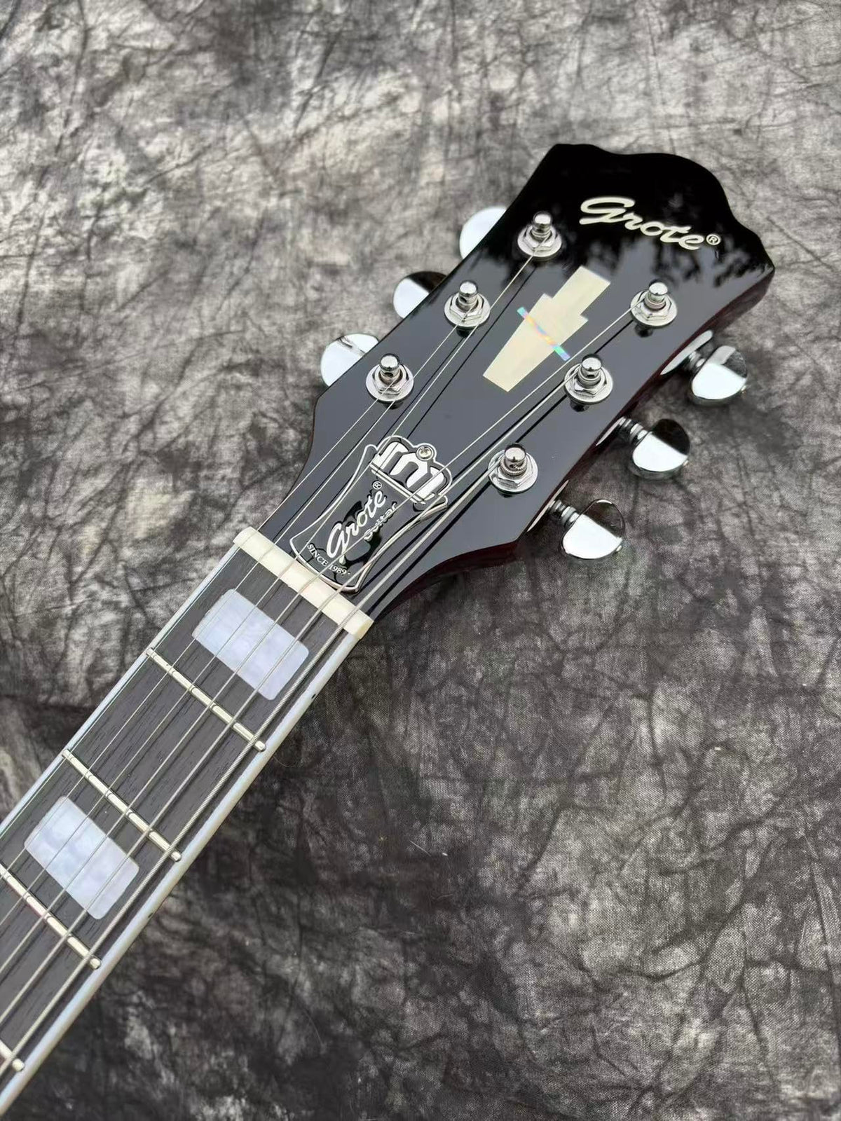 Left-Handed Semi-Hollow Body Electric Guitar I656123